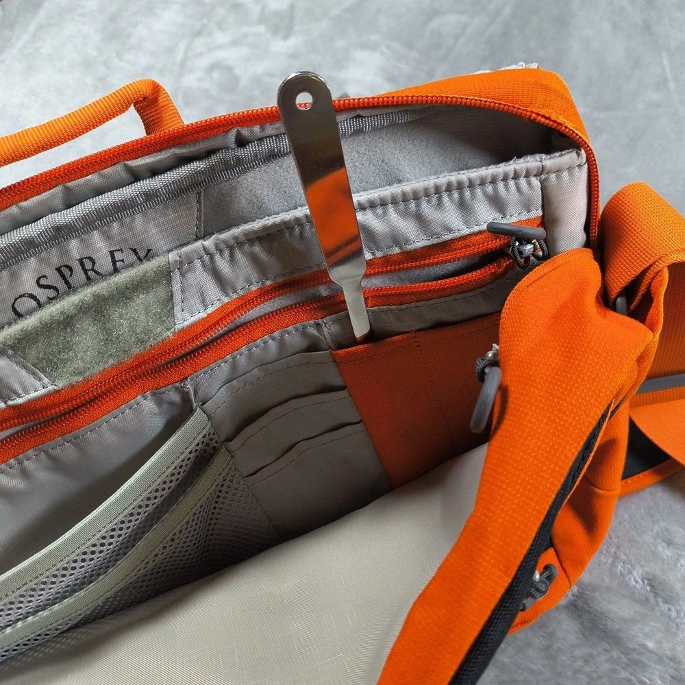 Osprey Beta Port Courier Messenger Bag Orange Laptop Shoulder Strap Padded
